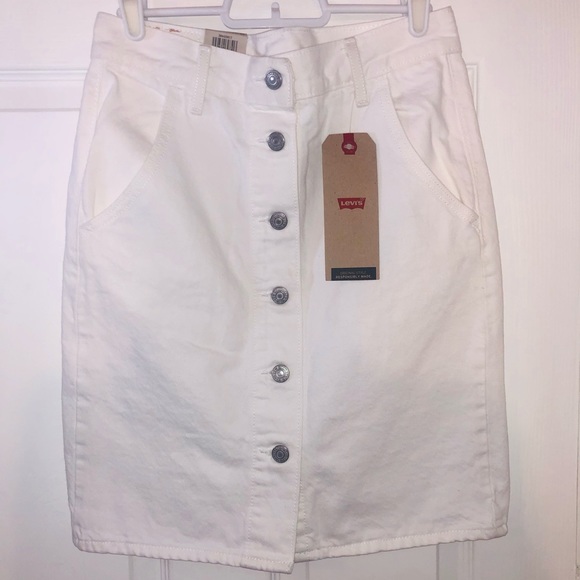 Levi's Dresses & Skirts - White Levi’s button up skirt (26)